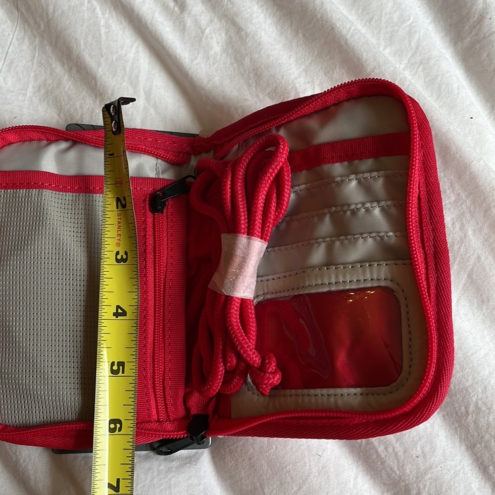 Eddie Bauer Connect Travel Wallet NEW with tags RED - Picture 8 of 8